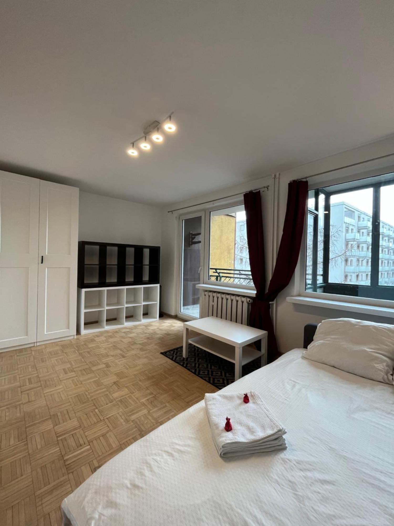 Bema Guest House - City Centre Breslau Zimmer foto